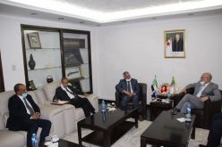 بالصور.. الامين العام للارندي يستقبل السفير الصحراوي عبد القادر طالب عمر