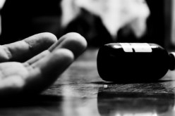 محاولة إنتحار صاحب مدرسة لتعليم السياقة على في البيض