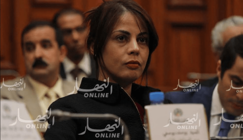 هدى فرعون: حجب الفايسبوك في الساعة الأولى من كلّ امتحان “الباك”