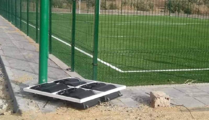 بالصور.. الرياح تكشف “بريكولاج” الملعب الجواري لقرية الزڨر بالحمادية في برج بوعريريج