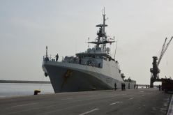 بالصور.. توقف الطواف أعالي البحار للبحرية الملكية البريطانية