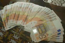 درك وهران يوقف شخص بحوزته أزيد من 19 ألف أورو