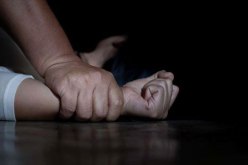 البليدة: 4 وحوش بشرية يختطفون قاصرا ويعذبونها ويتداولون على اغتصابها لمدة أربعة أيام