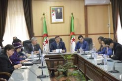 بالصور.. واجعوط يترأس إجتماعا حول اليوم العالمي للرياضيات