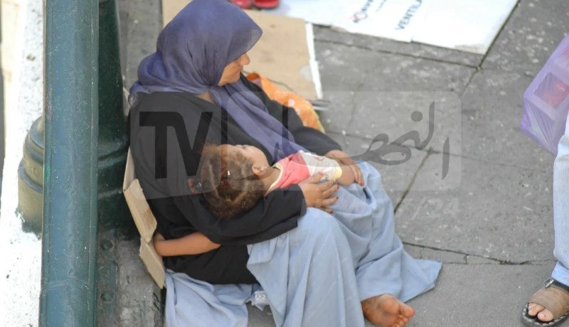 رب أسرة يقاضي زوجته لاستغلالها أبنائهما القصر في التسول بالعاصمة
