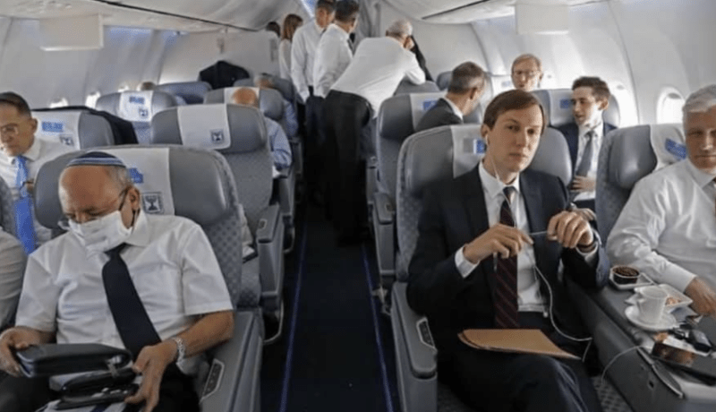 وصول طائرة التطبيع إلى مطار الرباط قادمة من عاصمة الكيان الصهيوني “تل أبيب”