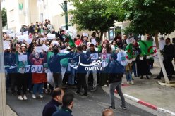 الطلبة.. أبناء الشهداء والمهندسون في مسيرة رفضا لتمديد الرابعة بالعاصمة