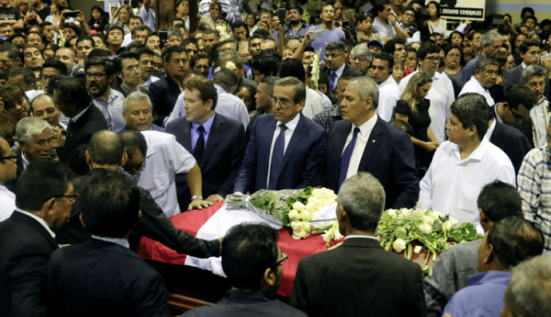 البيرو تعلن الحداد بعد انتحار رئيسها السابق عند محاولة اعتقاله