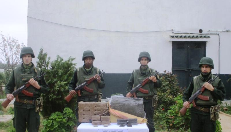 الجيش يضبط 40 كيلوغرام من المخدرات بتلمسان ويحبط عملية تهريب مواد التنظيف بتمنراست