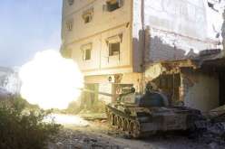 5 قتلى في اشتباكات بين الجيش الليبي ومسلحين قرب حقل نفطي