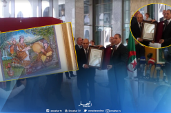 بالصور.. ميهوبي يكرّم الفنان القدير الحاج رابح درياسة