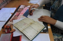 رئيس مصلحة في بلدية ورڤلة يصدر شهادة بيع سيارة “أودي” بتوقيع مجاهد ميت!