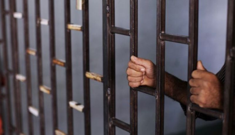 الحبس لـ7 أشخاص بعد قيامهم بتزوير بطاقات رمادية و سجلات تجارية بالعاصمة