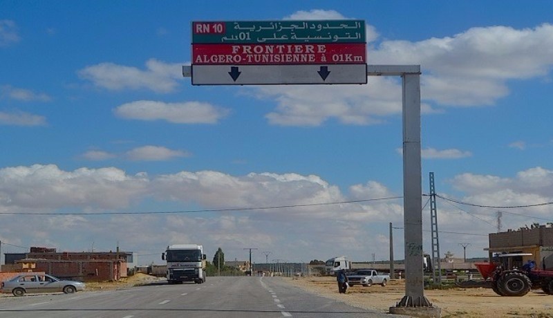 افتتاح المعبر الحدودي “التجاري حمزة” بين الجزائر وتونس رسميا