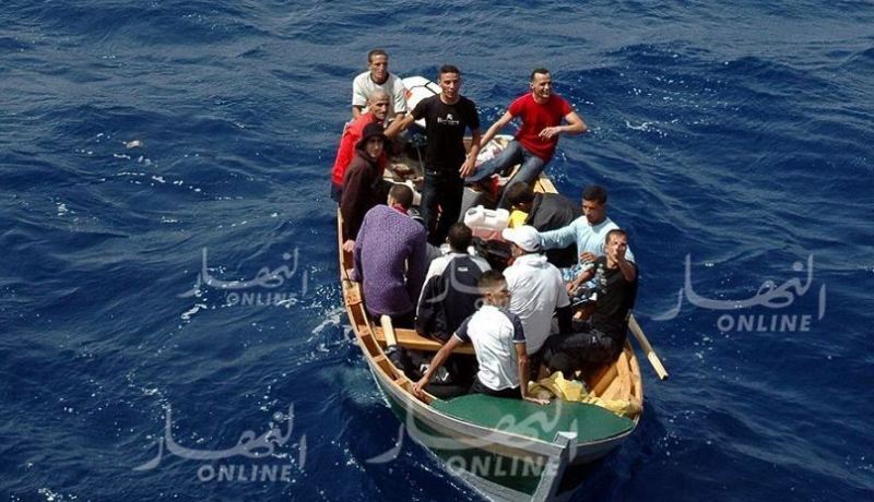 حرس السواحل بالقالة يوقف 30 حراڤ بينهم فتاة مالية