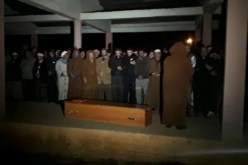 بالفيديو.. تشييع جنازة الفتاة “الحراڨة” في الشلف