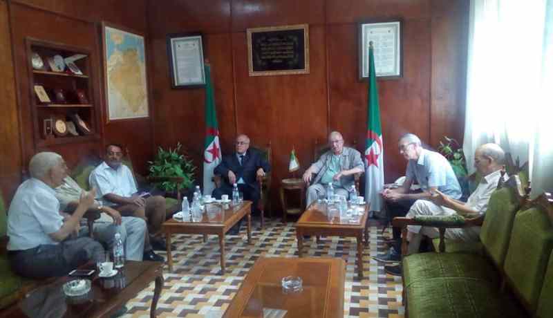 هيئة الحوار تلتقي مع يوسف الخطيب و الأمين العام لمنظمة المجاهدين
