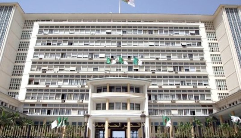 وزارة الداخلية: إيداع 32 رسالة نية الترشح لرئاسة الجمهورية