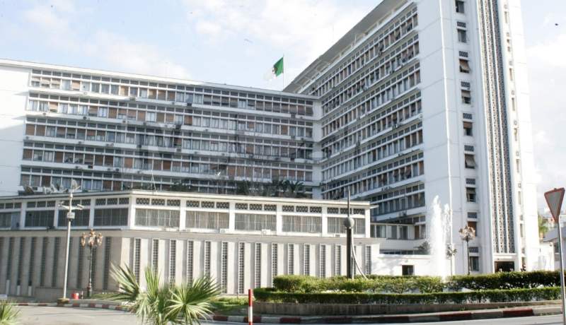 وزارة الداخلية تحدد المناصب المالية لتوظيف المستفيدين من الإدماج المهني