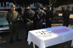 بالصور.. توقيف 3 بارونات مخدرات وضبط 6500 قرص مهلوس بوهران