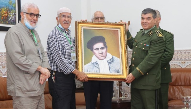العميد قواسمية يشرف على مراسم حفل تخرج دفعات ضباط الدرك الوطني