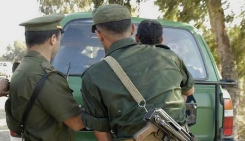 درك المدية يلقي القبض على ثلاثيني ويحجز 188 علبة سجائر