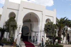 رئاسة الجمهورية تحذر من نشر أخبار ذات طابع بروتوكولي أو متعلقة بنشاط الرئيس من دون مصدرها الرسمي