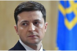 الرئيس الأوكراني فولوديمير زيلينسكي يهنئ تبون بعد ادائه اليمين الدستورية