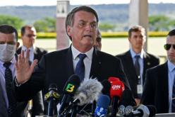 قاضٍ يجبر رئيس البرازيل على ارتداء الكمّامة بقوة القانون