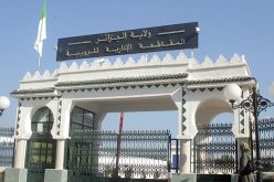 هذه شروط فتح محلات الحلاقة والألبسة وخدمة سائقي سيارة الأجرة