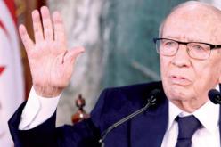 انطلاق موكب الرئيس الراحل الباجي قايد السبسي من المستشفى إلى منزله العائلي