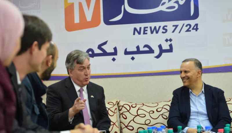 السفير الأمريكي جون ديروشر: نطمح لتجسيد موسم ثاني من برنامج “عندي حلم”