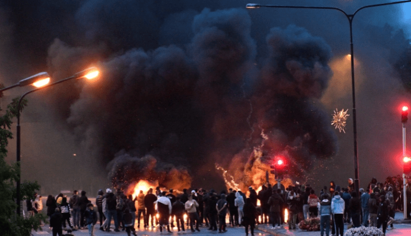 احتجاجات وأعمال عنف بسبب حرق نسخة من القرآن في السويد