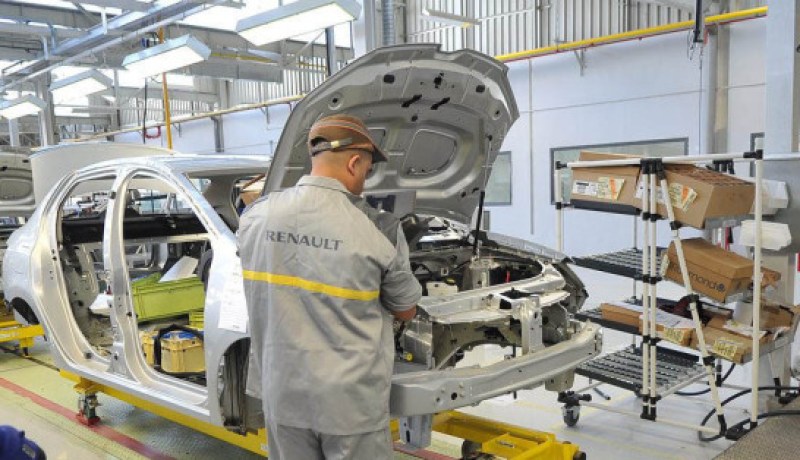 مصانع تركيب السيارات استوردت 1.234 مليار دولار من مجموعة CKD-SKD