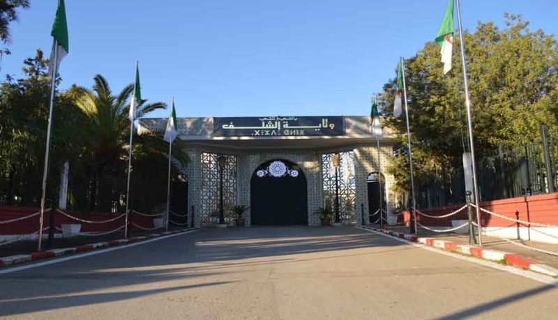 ولاية الشلف تحذر من ارتفاع حالات كورونا وتدعو المواطنين للالتزام بالإجراءات