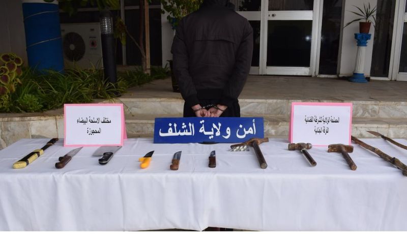 الشلف: توقيف شخص ينشط ضمن جماعة أشرار وضبط أسلحة بيضاء