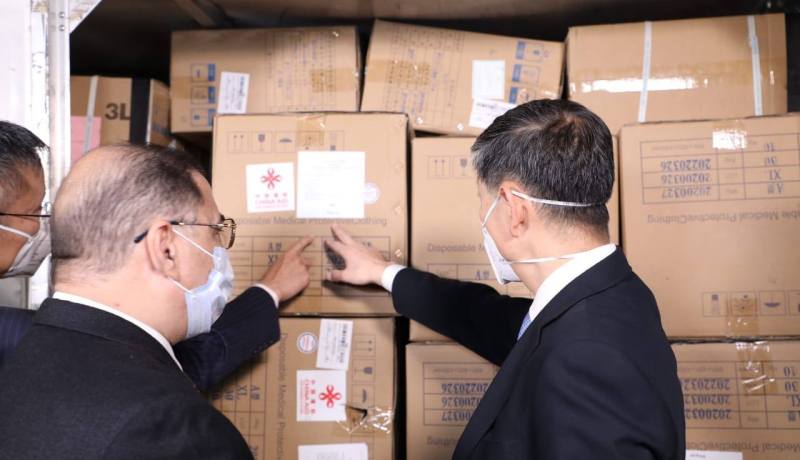 الصين تقدم 4 أطنان من المستلزمات الطبية هبة لمصر