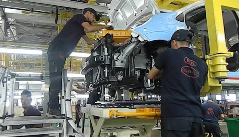 وزارة الصناعة: بعث الأرضية الرقمية المحددة لنشاطات تصنيع المركبات ووكلاء المركبات الجديدة الاحد المقبل