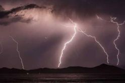 وفاة 60 شخصا جراء الأمطار والصواعق في الهند