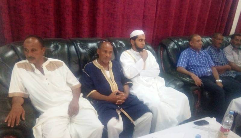 بالفيديو.. توديع آباء وأمهات شهداء الطائرة العسكرية المتوجهين لأداء مناسك الحج