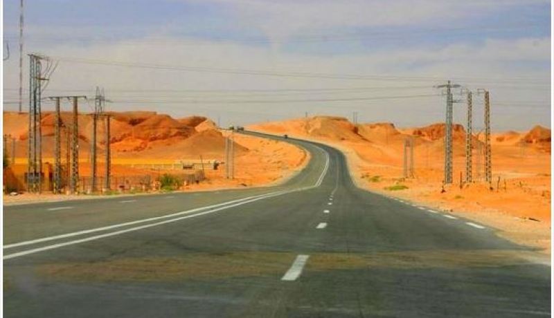 الحكومة تدرس عصرنة الطريق الوطني رقم 6 لفك العزلة عن ببرج باجي مختار وتيمياوين