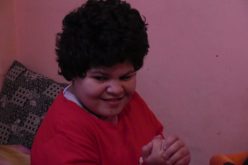 رب عـائـلـــة يـتــنـــازل عن ابـنــتــــه المعـــاقــــة لـدار العــجــــزة لإرضـــــاء زوجــتـــــــــه!