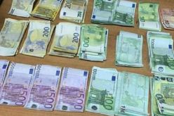 حجز أكثر من 22 ألف أورو بمطار هواري بومدين