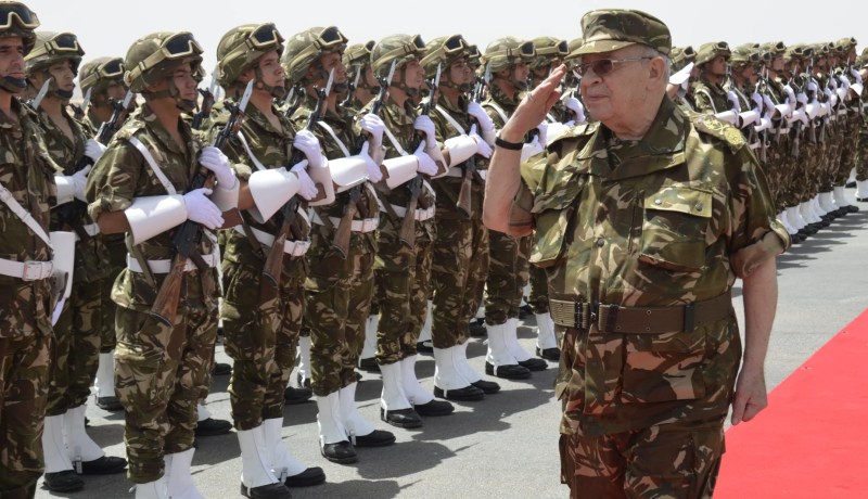 الفريق أحمد قايد صالح يشرف على التمرين البياني “وثاق-2019″في برج باجي مختار