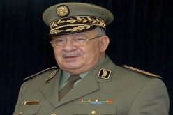 ڤايد صالح في زيارة إلى الأكاديمية العسكرية لشرشال