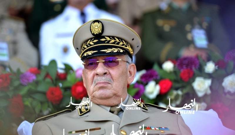 الفريق قايد صالح ينصب اللواء سعيد شنقريحة قائدا للقوات البرية