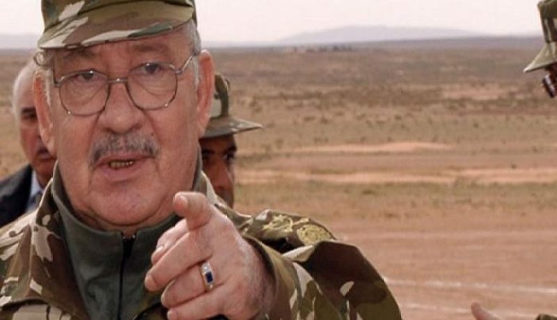 ڤايد صالح  في زيارة إلى الناحية العسكرية الرابعة