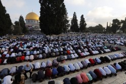 أكثر من مئة ألف مصل يؤدون صلاة عيد الأضحى بالمسجد الأقصى