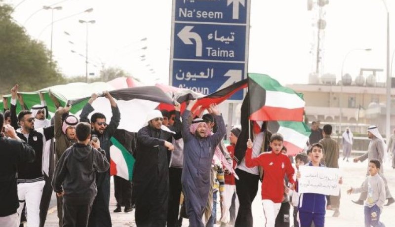 الكويت تمنح الجنسية لــ 33 من “البدون”