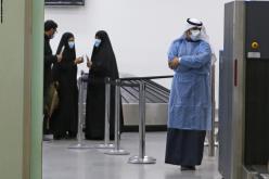 وصول 300 طبيب وممرّض كوبي إلى الكويت